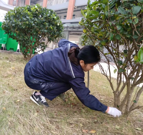 微笑在臉、服務在心